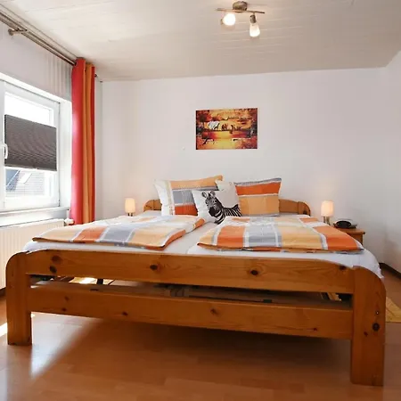 Schoene Karin 01 Mit Balkon In West Lage In *