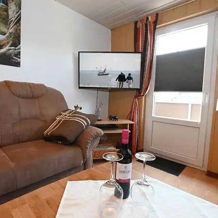 Schoene Karin 01 Mit Balkon In West Lage In *